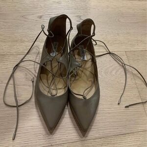 Saks Fifth Avenue Elegant Lace-Up Women's Shoes size 9